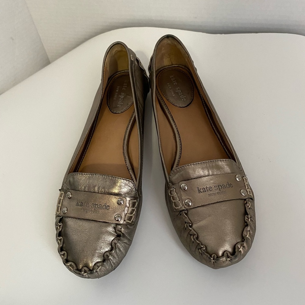 KATE SPADE PEWTER DRIVING MOCCASIN - Picture 2 of 15